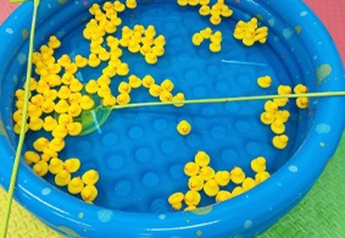 fetch-the-duck-v2-carnival-deluxe-game-rental-singapore