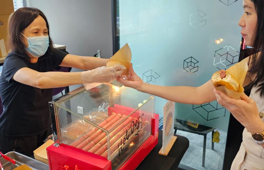 Hot Dog Bun Live Station Singapore