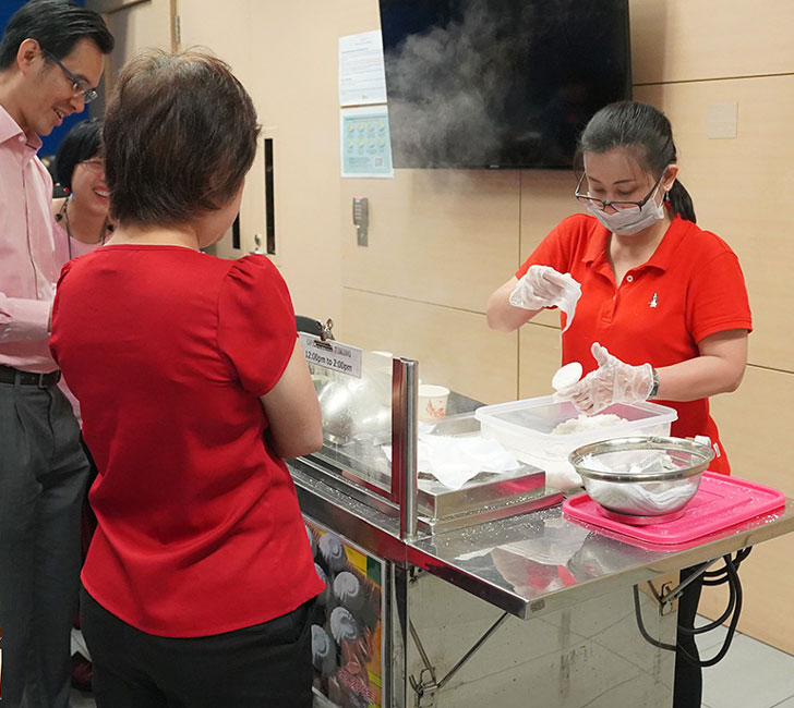 Tutu Kueh Live Station Singapore