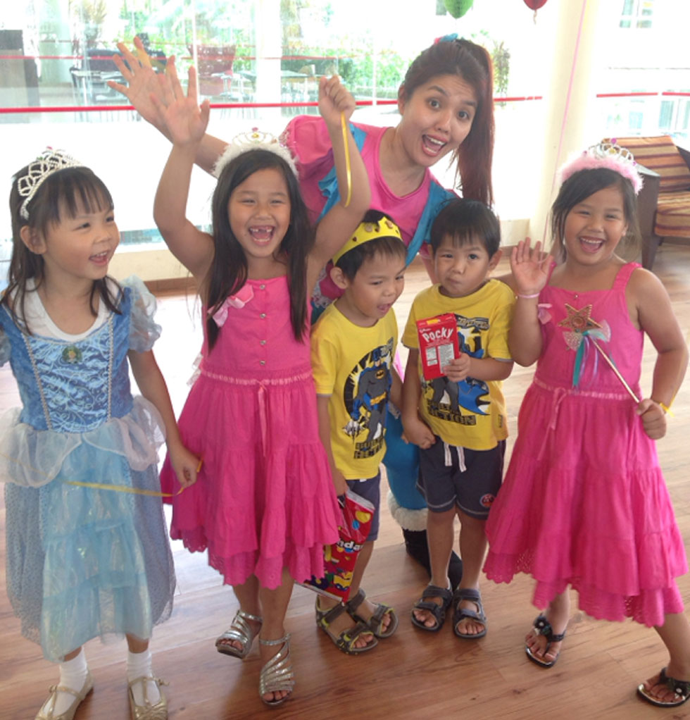 Ventriloquist Puppet Show