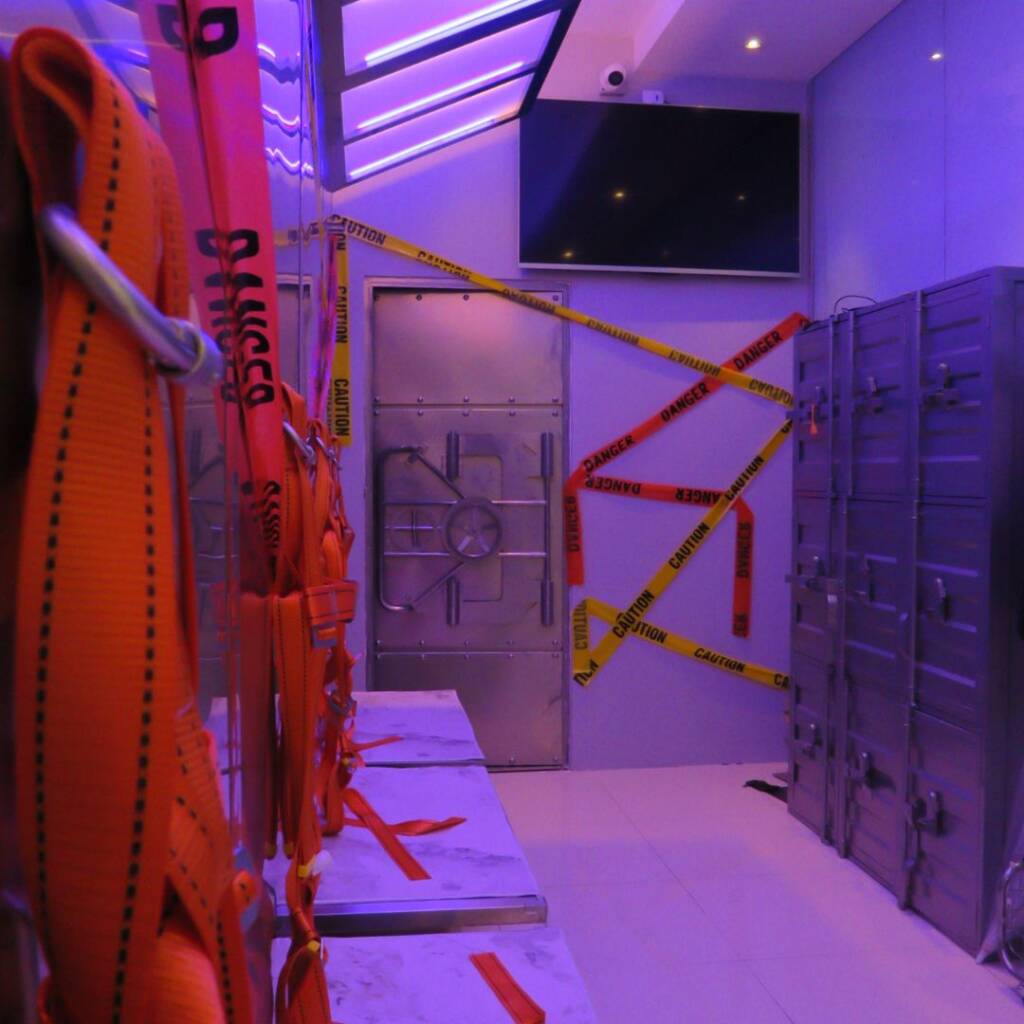 15 Best Indoor Team Building Activities in Singapore (2026) - Pixel Party