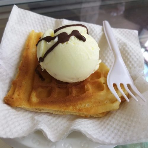 Waffle-ice-cream-live-station