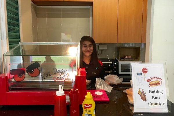 hot-dog-bun-live-station hot-dog-bun-live-station