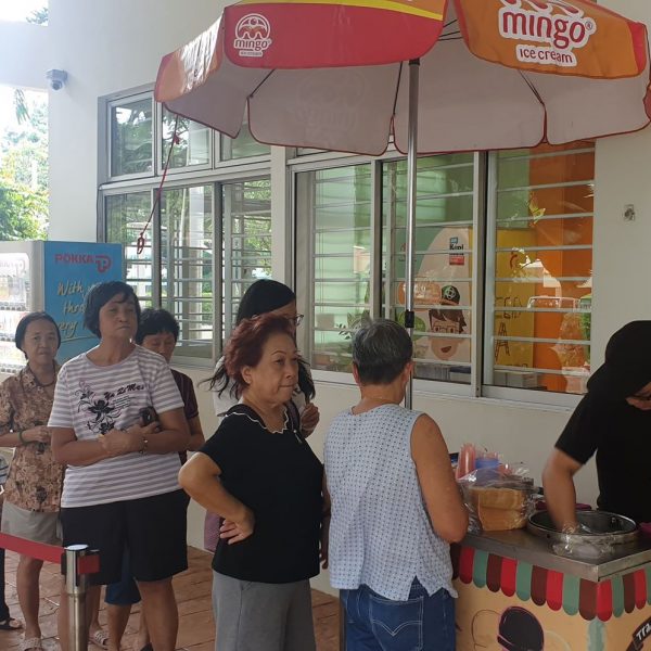 traditional-ice-cream-cart-rental
